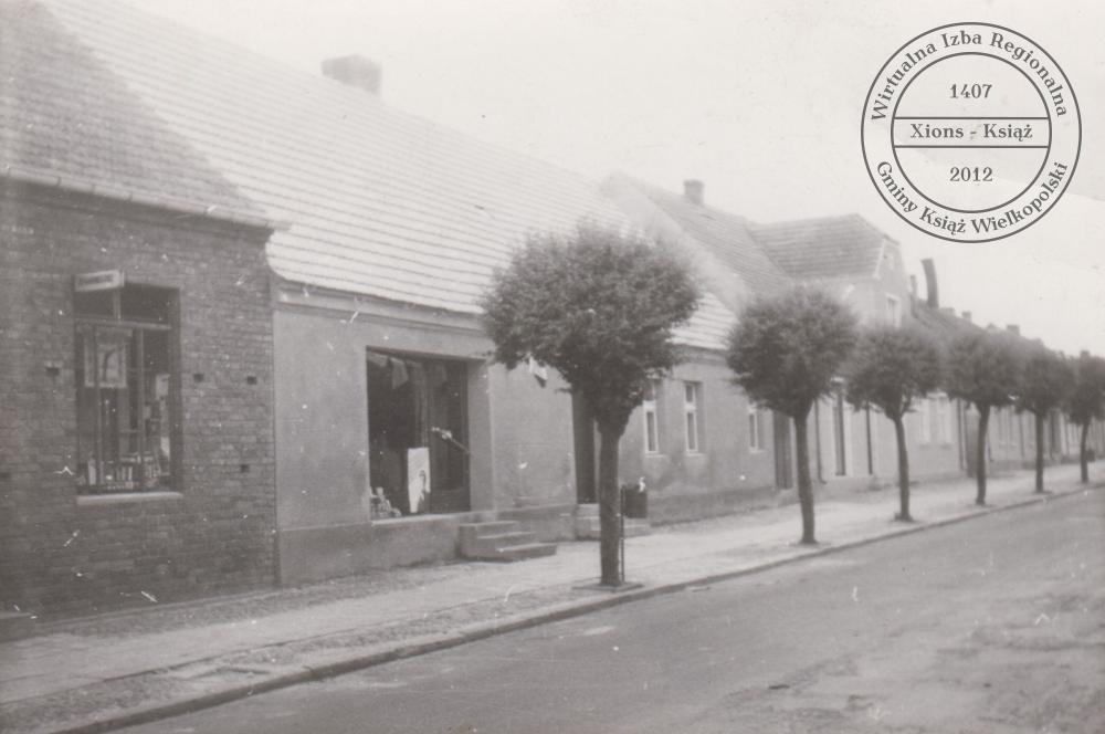 Widok na ulicę Świerczewskiego, 1973 r.