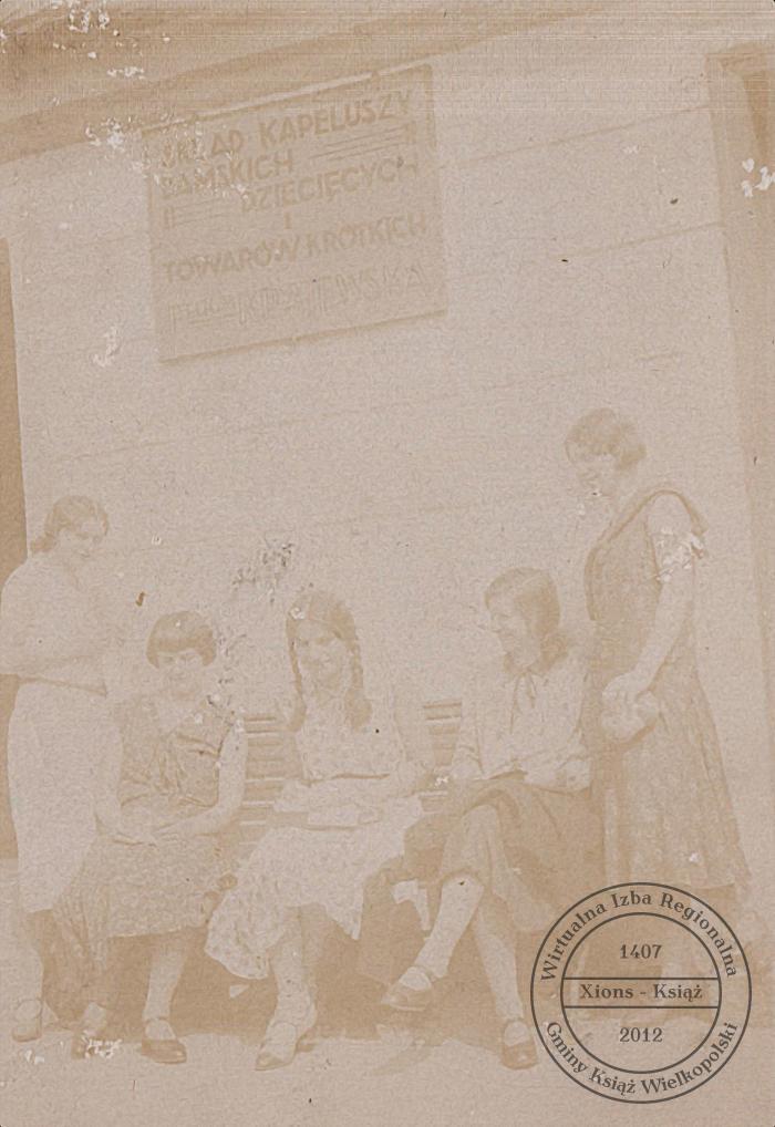 Sklep Felicji Krajewskiej. Książ, 1930 r.