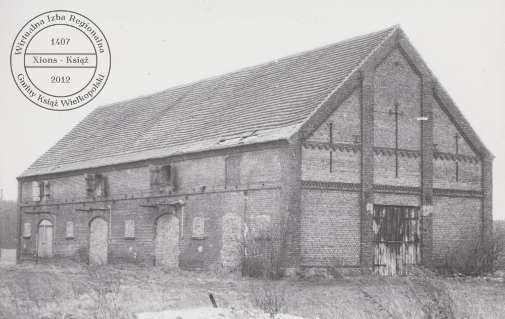Zabudowania folwarku Dębniak, 1990 r.