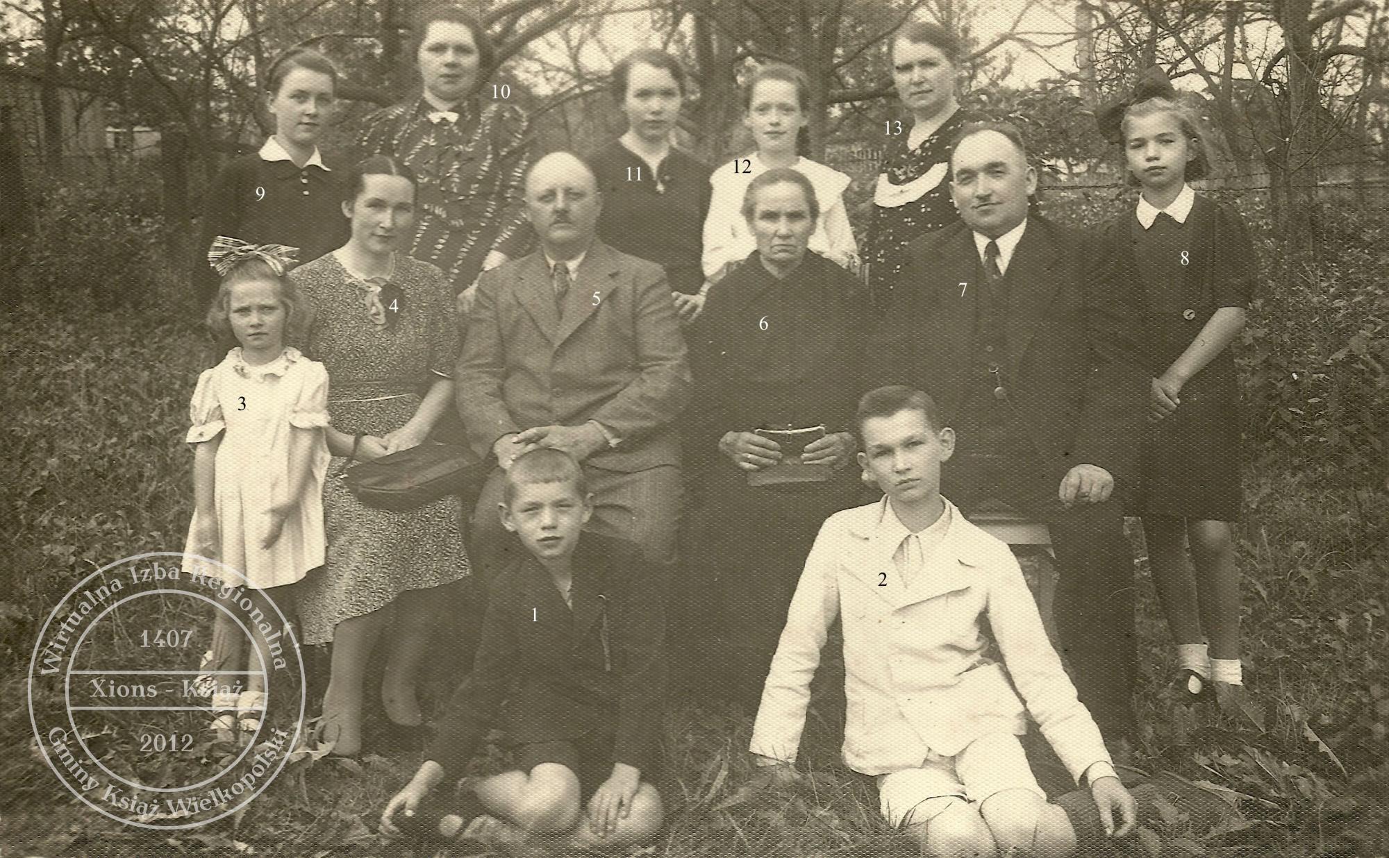 Rodzina Banaszyńskich. Książ, 1940 r.