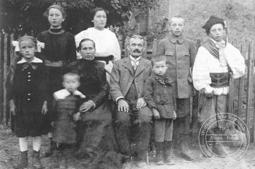Rodzina Kołaskich. Chwałkowo, 1920 r.