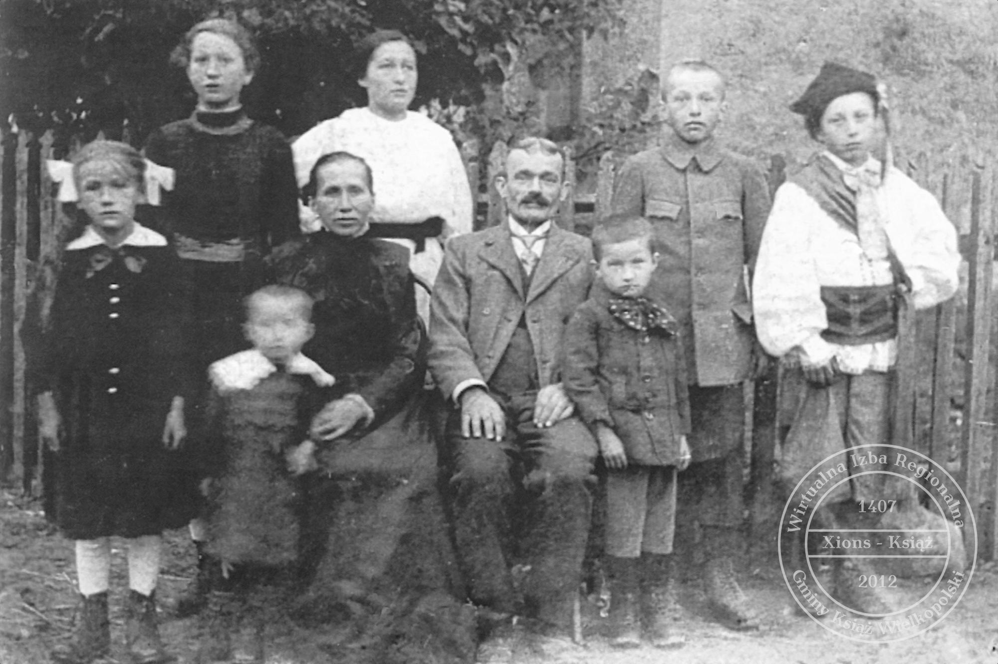 Rodzina Kołaskich. Chwałkowo, 1920 r.