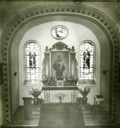Wnętrze kościoła św. Antoniego w Książu, ok. 1975 r.